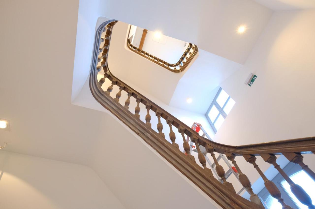 مونس La Maison De La Duchesse De La Valliere - Parking Prive Gratuit المظهر الخارجي الصورة