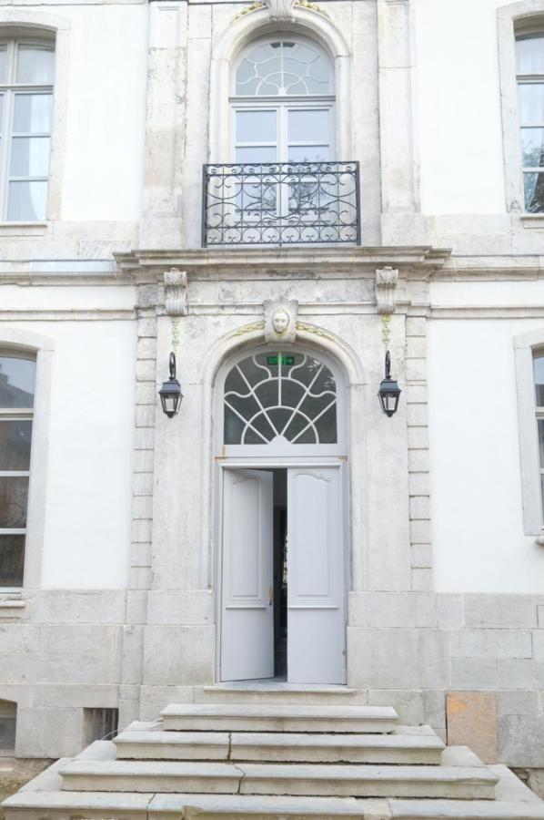 مونس La Maison De La Duchesse De La Valliere - Parking Prive Gratuit المظهر الخارجي الصورة